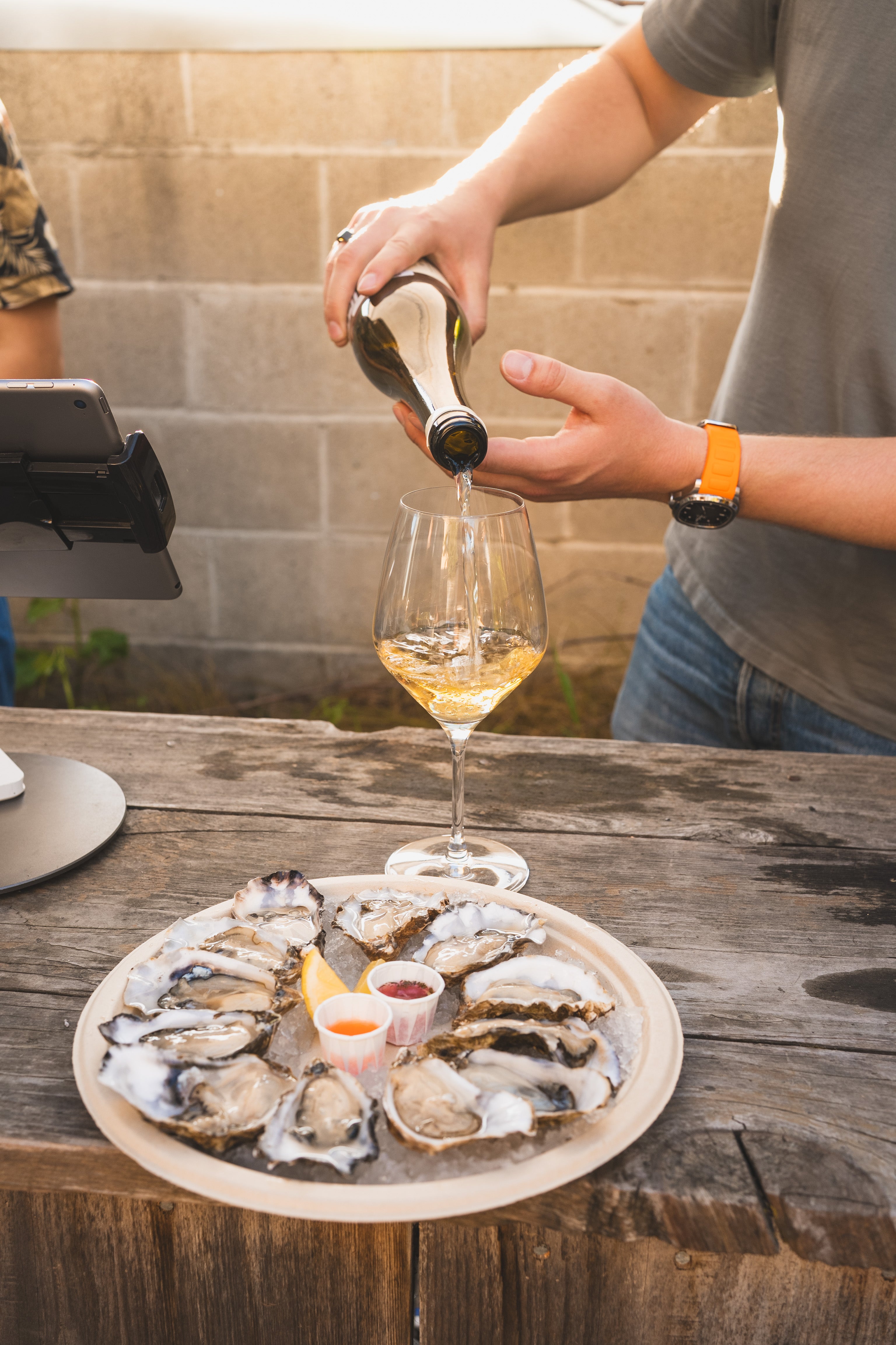 Lo-Fi Oysters, Live Jazz & Wine @ Vine St. Saturday, July 18th