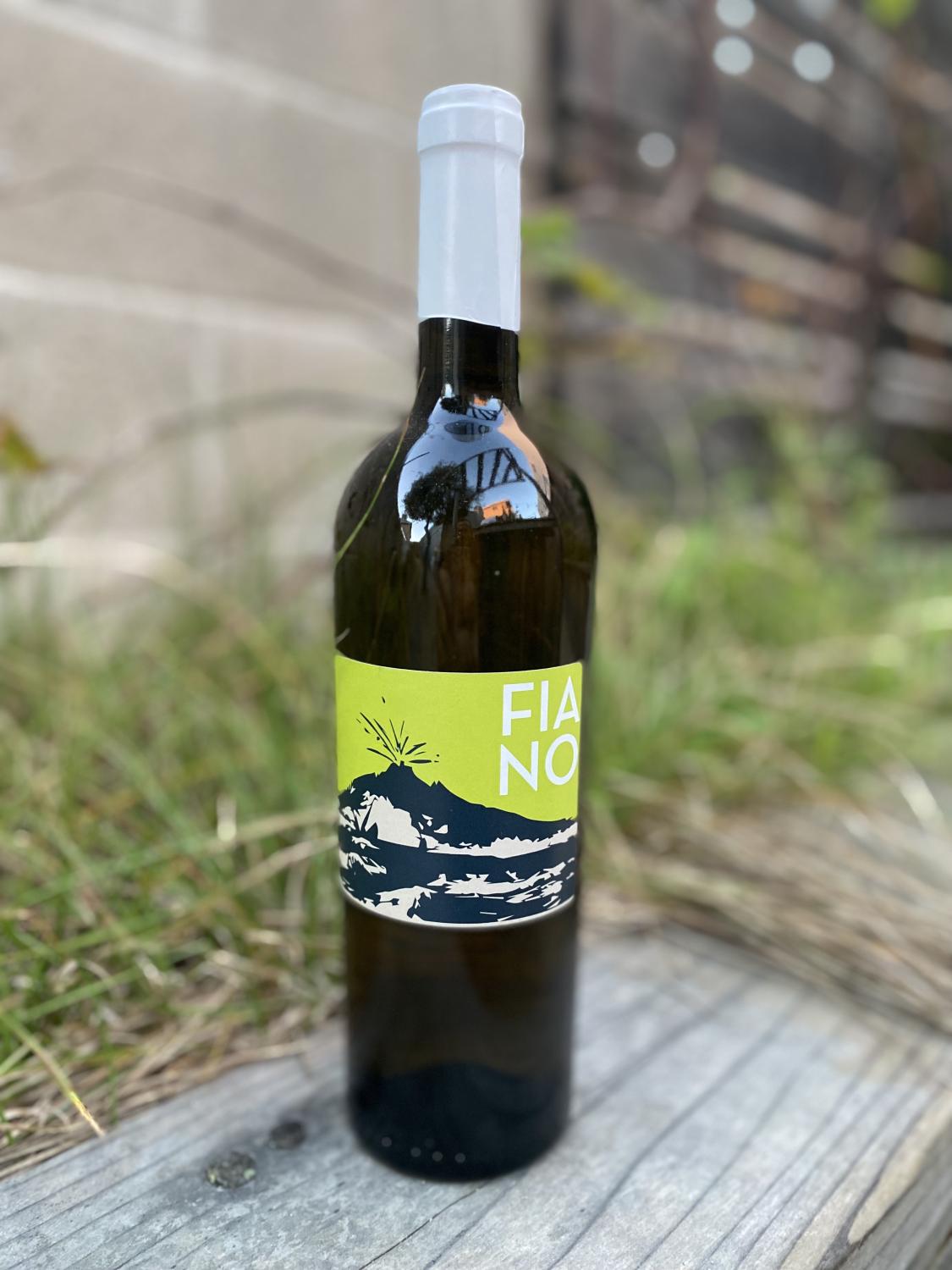 2024 Poggio delle Baccanti Fiano Scuola di Vino